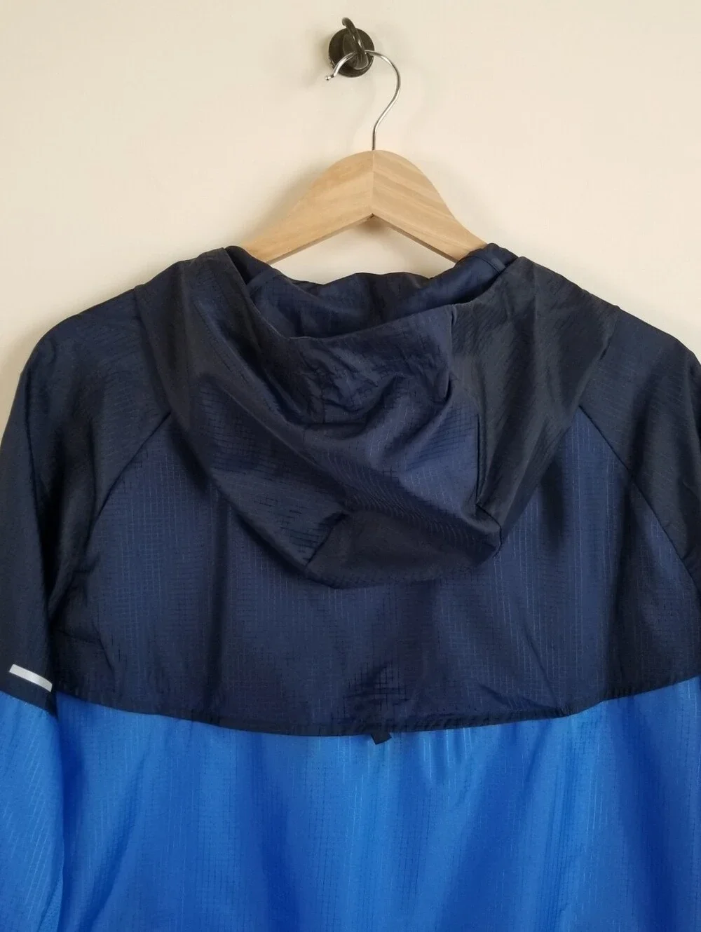 Nike Running Hooded Jacket Size Large